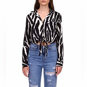 Sanctuary Girlfriend Tie-front Shirt In Brushwork M